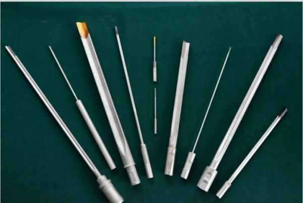 立式深孔鉆所用刀具有哪些，有什么特點和區(qū)別